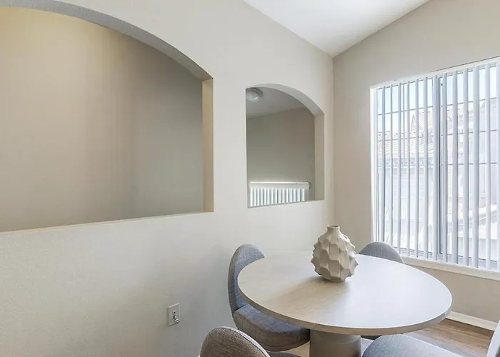 Landing - Modern With Amazing Amenities Apartment Chandler