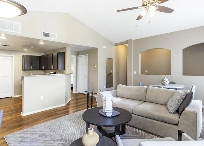 Landing - Modern With Amazing Amenities Chandler