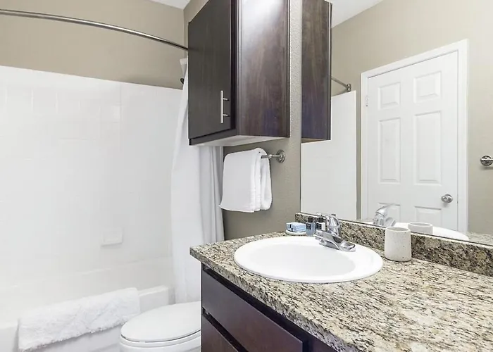 Landing - Modern With Amazing Amenities Apartment