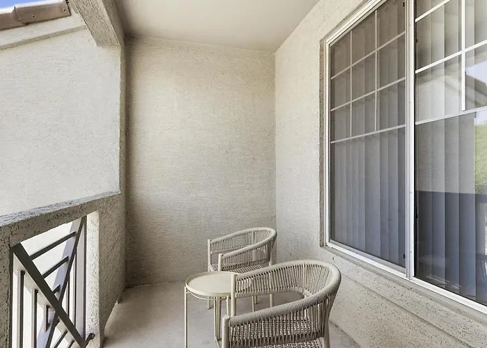 Landing - Modern With Amazing Amenities Chandler